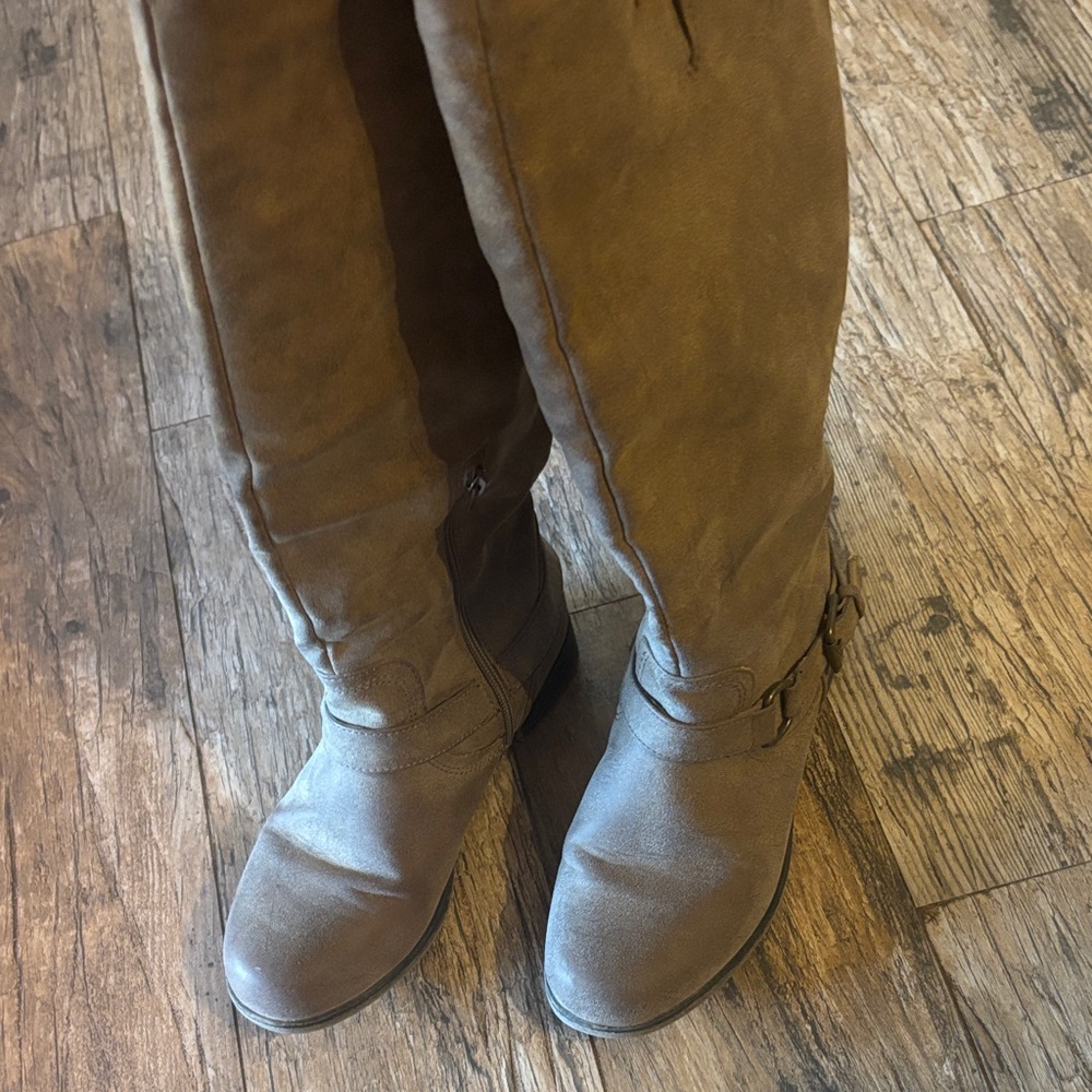 XOXO Brown Heeled Boots